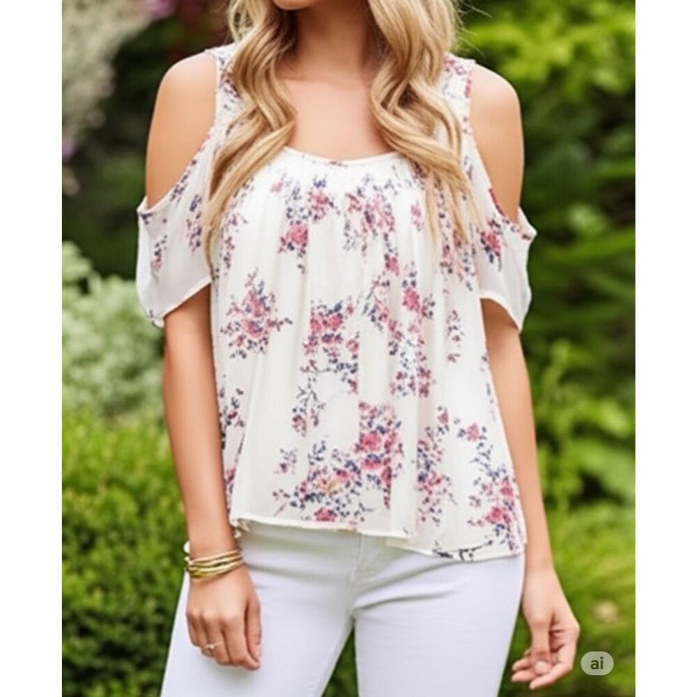 Lush Cold Shoulder Top size small